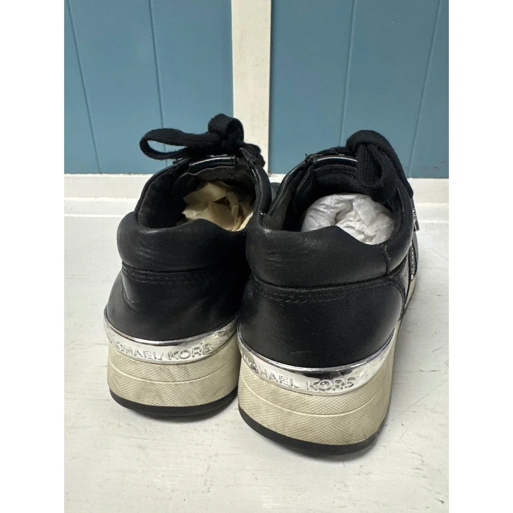 Michael Kors Black Leather Low Top Sneakers Women's Size 8.5 M KORS Logo Accents